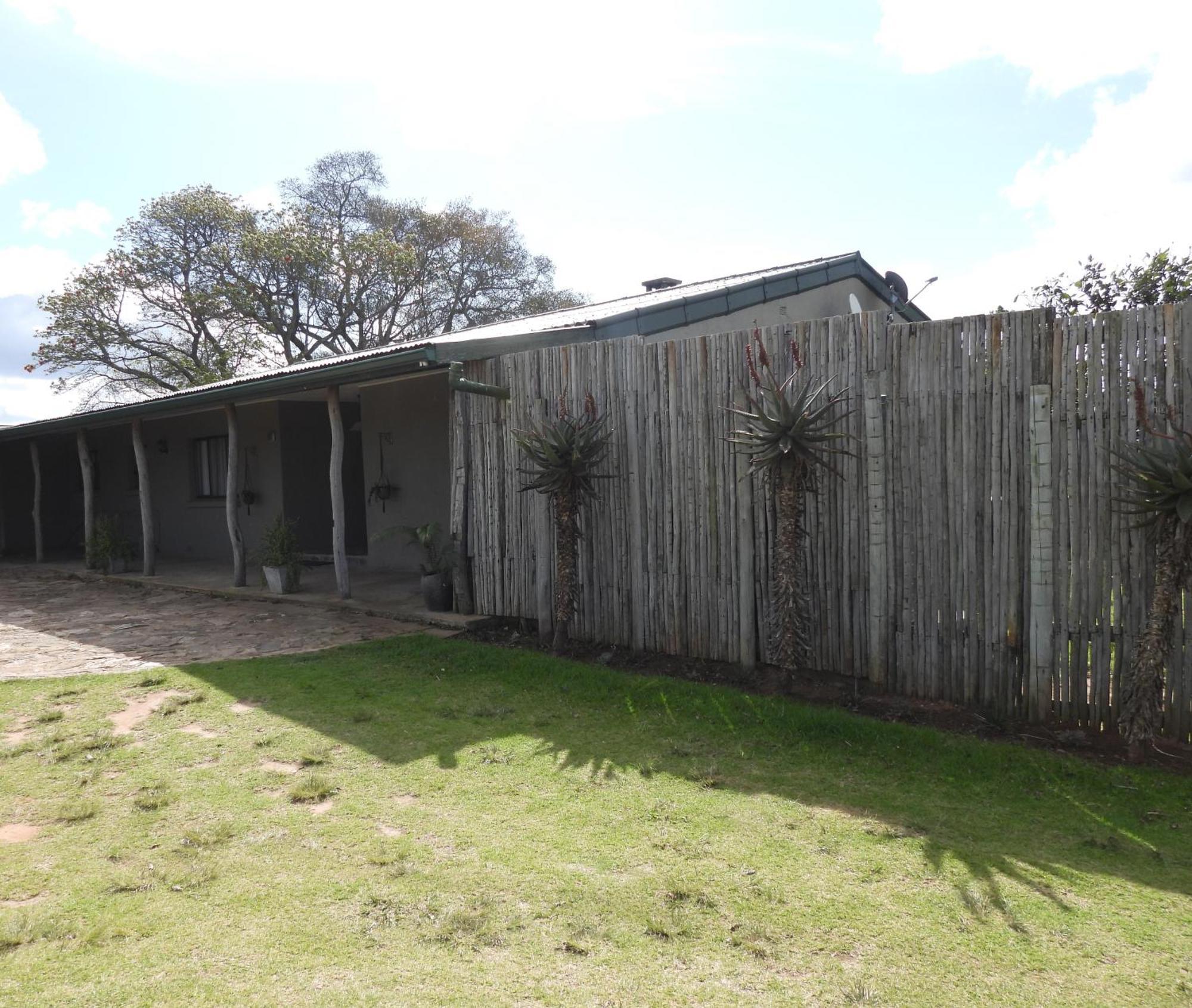 The Ranch House At African Safari Lodge Grahamstown Exterior foto
